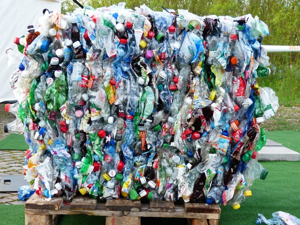 Nuevo impuesto sobre envases de plástico